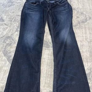 for ROSENUNEZ343.    Silver Jeans Suki Baby Boot plus size 22X33